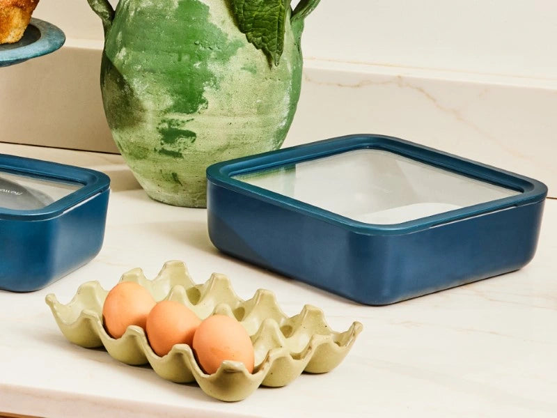 Large Storage Container - Ceramic-coated 10 cup glass Container built for clean storing. - US 2019