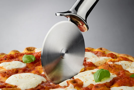 Pizza Cutter - Premium stainless steel with an ultra-sharp blade for all your slicing needs. - US 3708